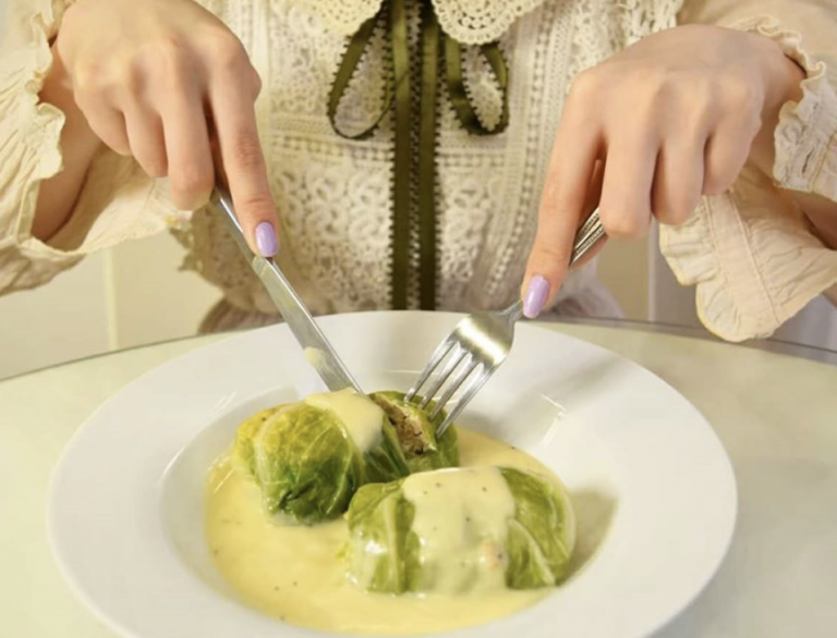 cabbage-rolls-how-to-make-ukrainian-stuffed-cabbage-rolls-desidakaar